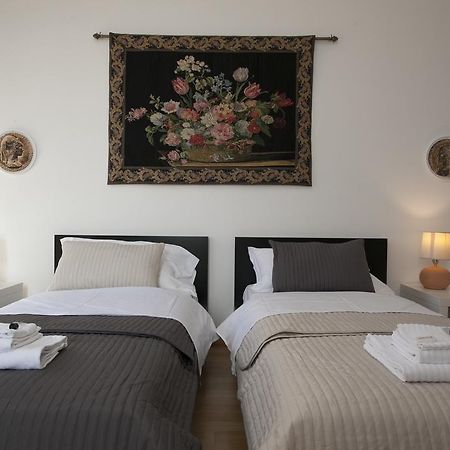 House Paganica Apartment Roma Phòng bức ảnh